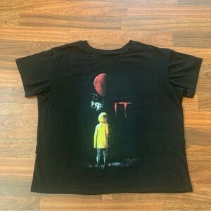 Stephen King IT Black Graphic Crop T-shirt Women’s Large Horror Red Balloon